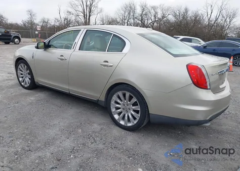 2010 Lincoln Mks from USA, damaged, VIN 1LNHL9DR2AG611403